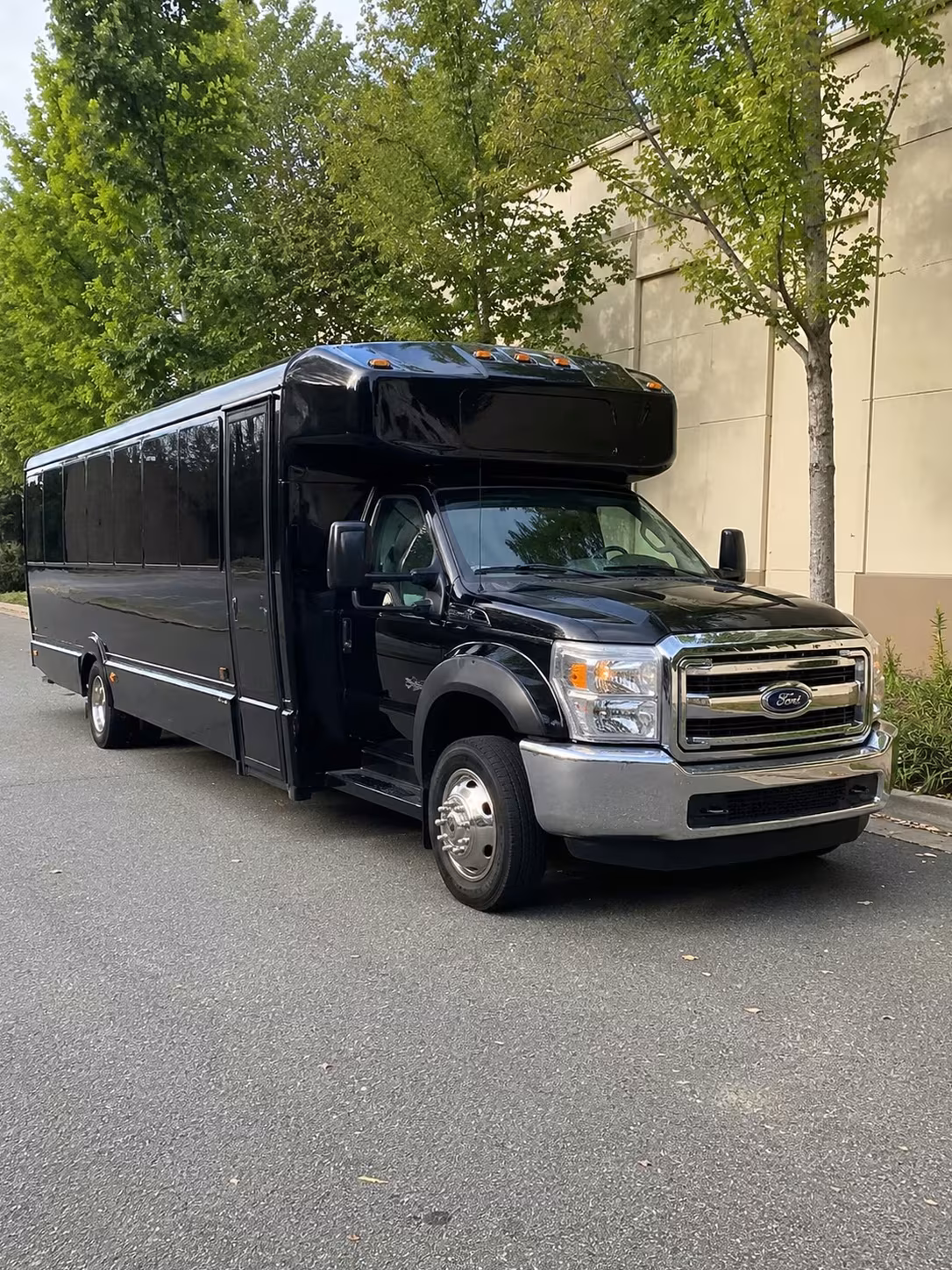 bridal party bus rentals for san dimas weddings